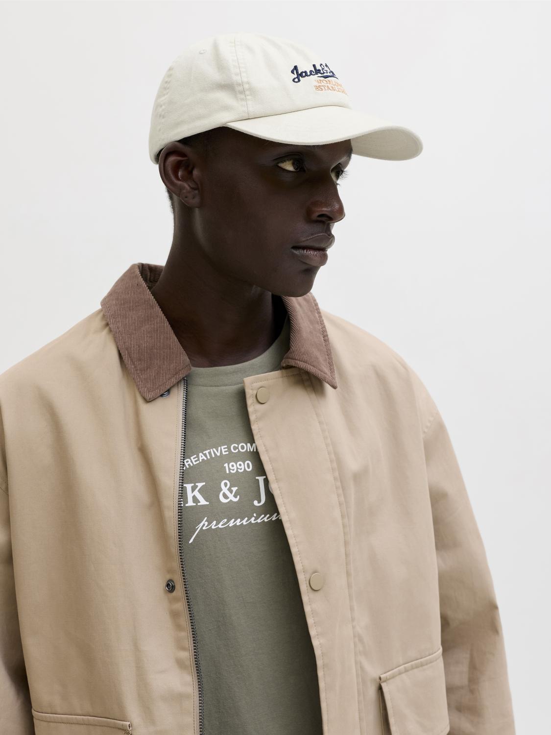 model_shot-front